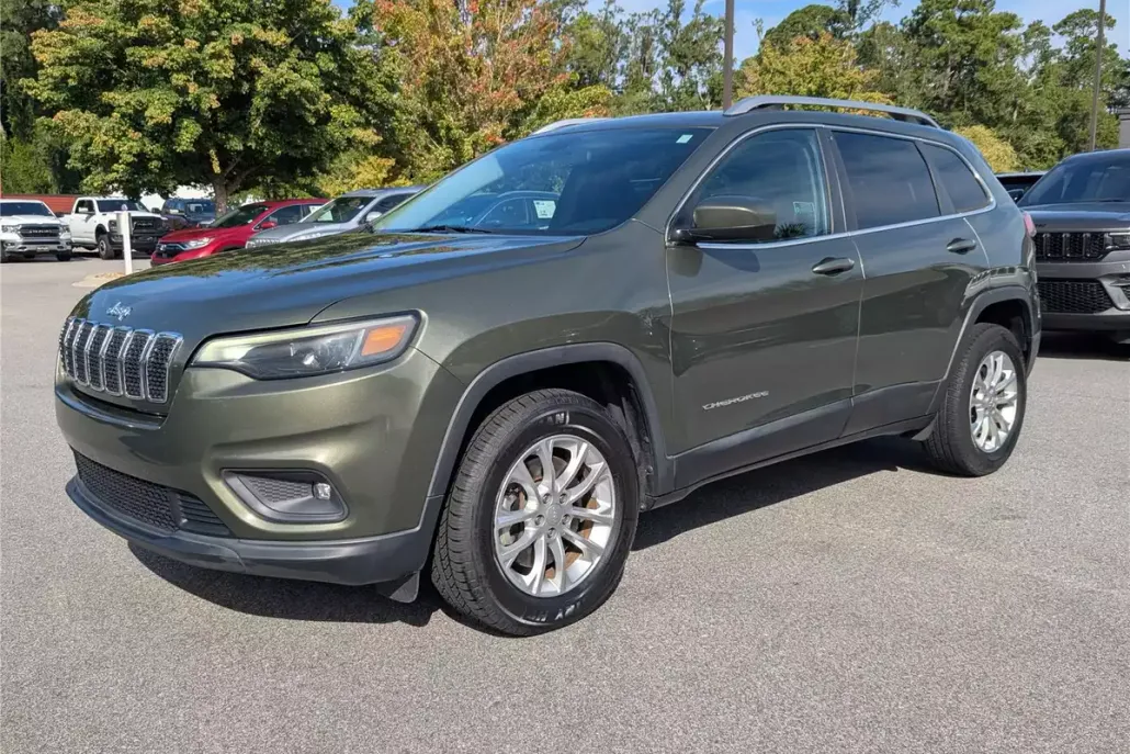 2019 Jeep Cherokee Latitude photo 1