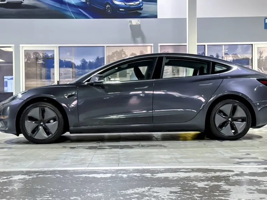 2018 Tesla Model 3 Long Range photo 1