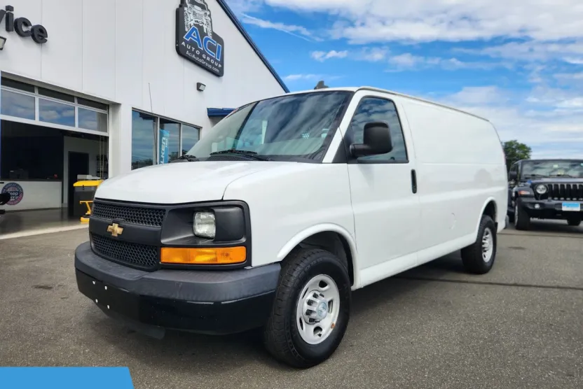 2016 Chevrolet Express 2500 Cargo Van photo 1