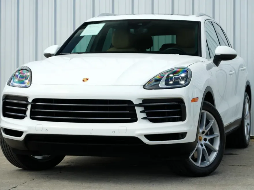 2022 Porsche Cayenne Base photo 1