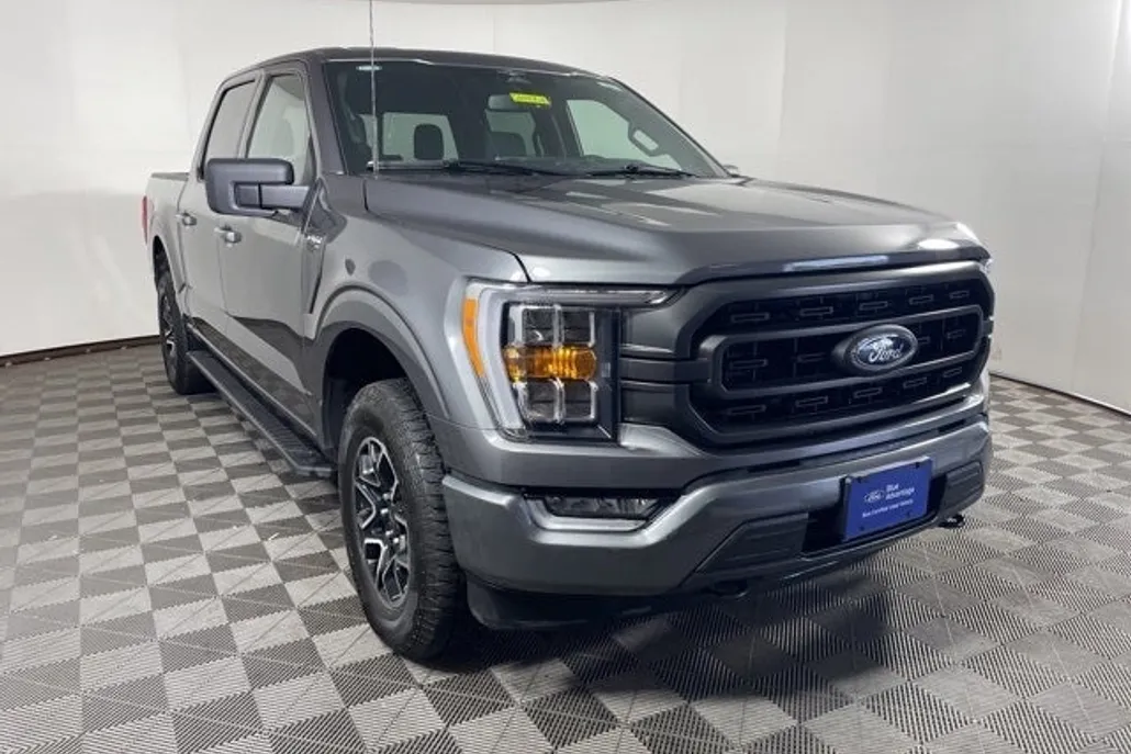 2023 Ford F-150 XLT photo 1