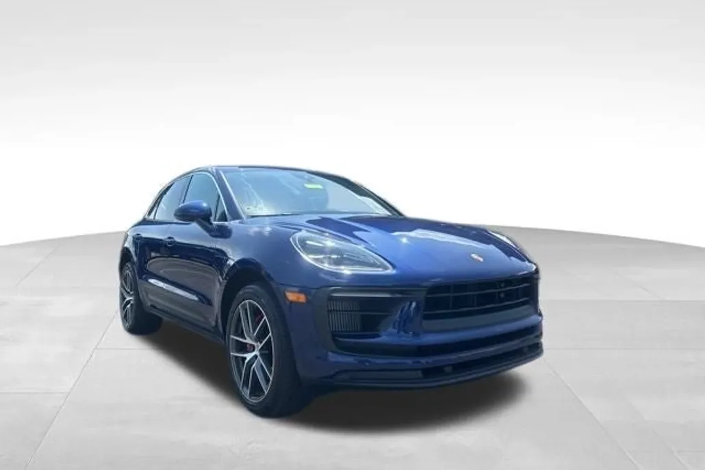 2022 Porsche Macan S photo 1