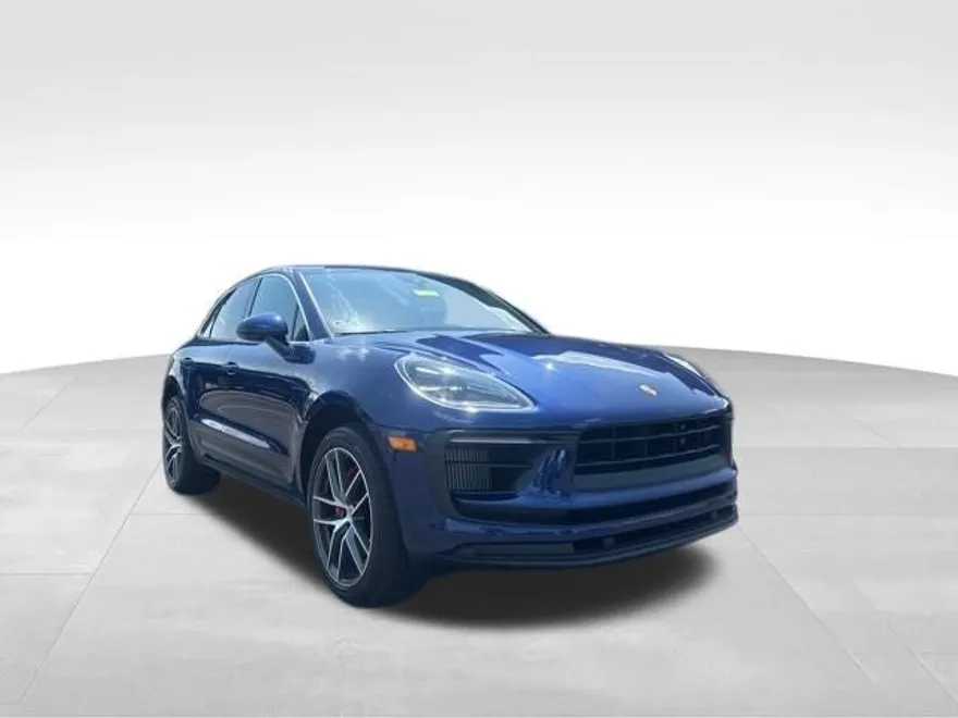 2022 Porsche Macan S photo 1