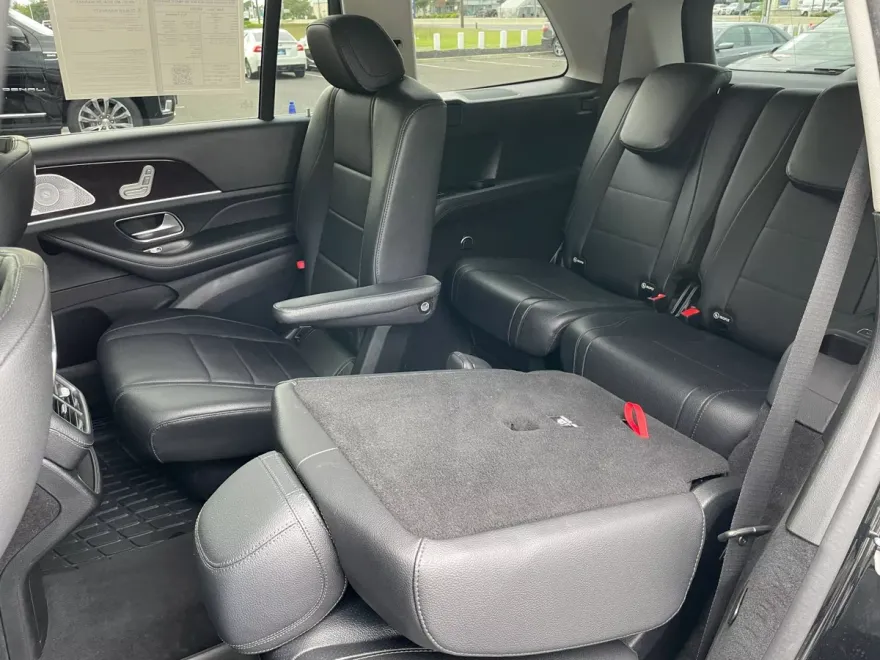 2020 Mercedes Benz GLS 450 4MATIC photo 1