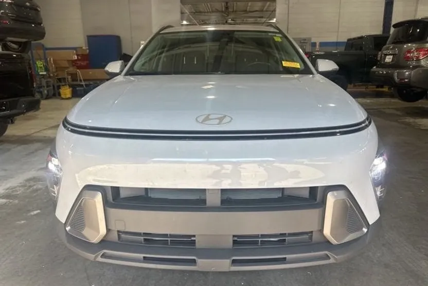 2024 Hyundai Kona SEL photo 1