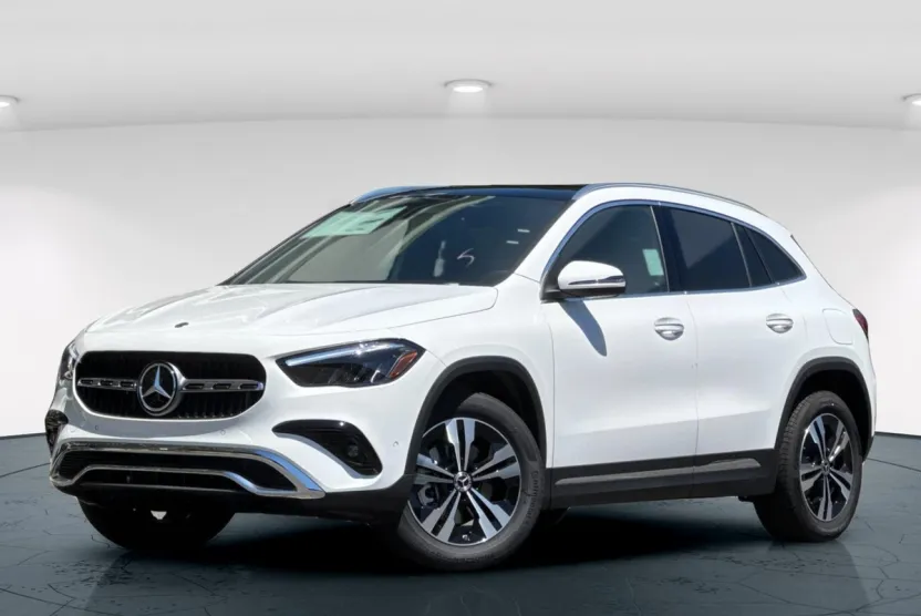2026 Mercedes Benz GLA 250 4MATIC photo 1