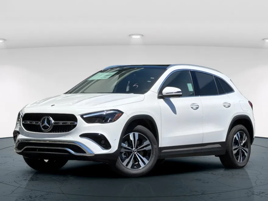 2026 Mercedes Benz GLA 250 4MATIC photo 1
