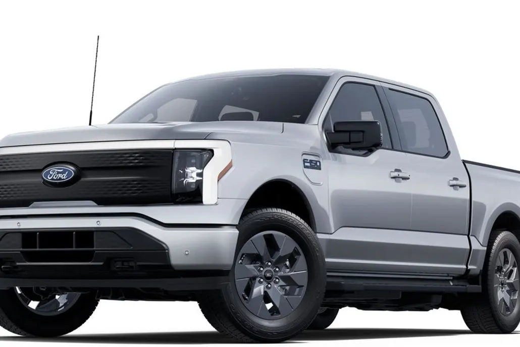 2025 Ford F-150 Lightning photo 1