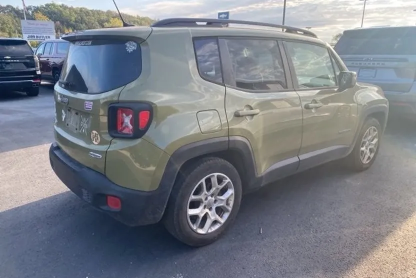2015 Jeep Renegade Latitude photo 1
