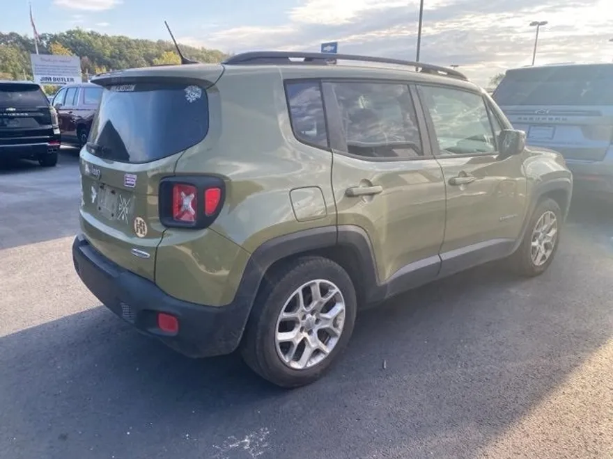 2015 Jeep Renegade Latitude photo 1