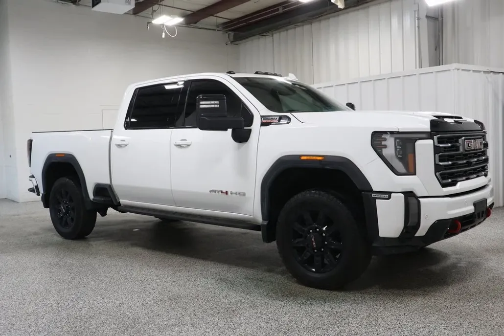 2024 Gmc Sierra HD AT4 photo 1