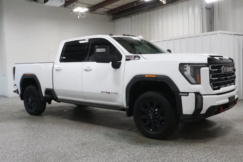 2024 Gmc Sierra HD AT4 photo 1