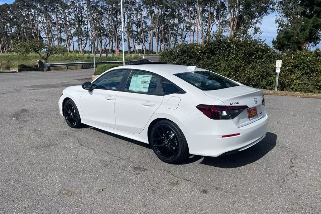 2026 Honda Civic Hybrid Sport photo 1