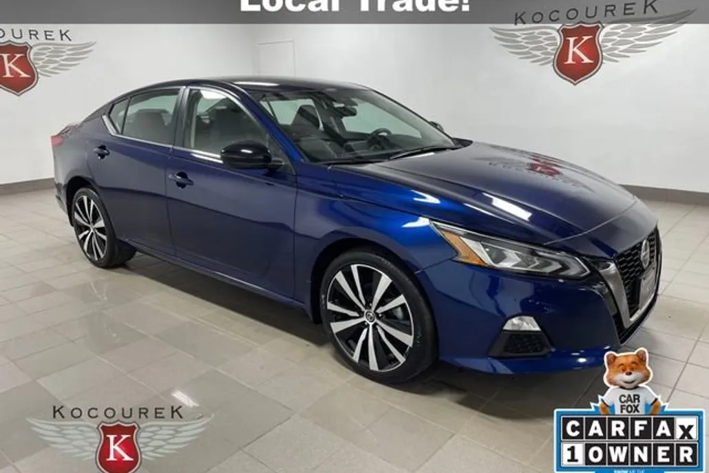 2022 Nissan Altima 2.5 SR photo 1