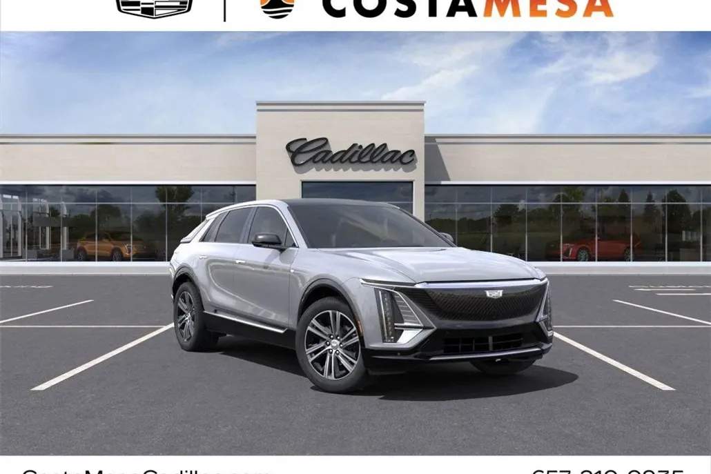 2025 Cadillac Lyriq Luxury photo 1