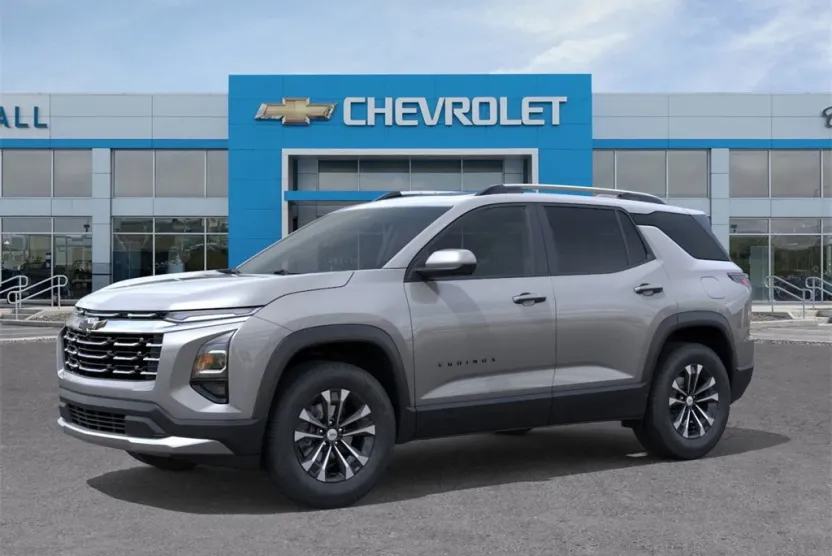 2026 Chevrolet Equinox LT photo 1