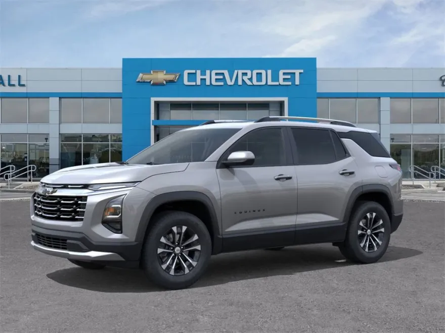 2026 Chevrolet Equinox LT photo 1