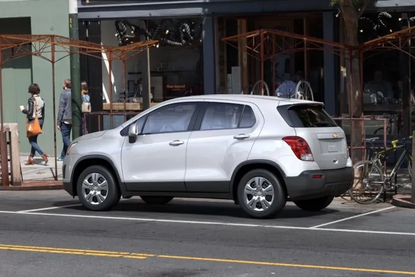 2016 Chevrolet Trax LS photo 1