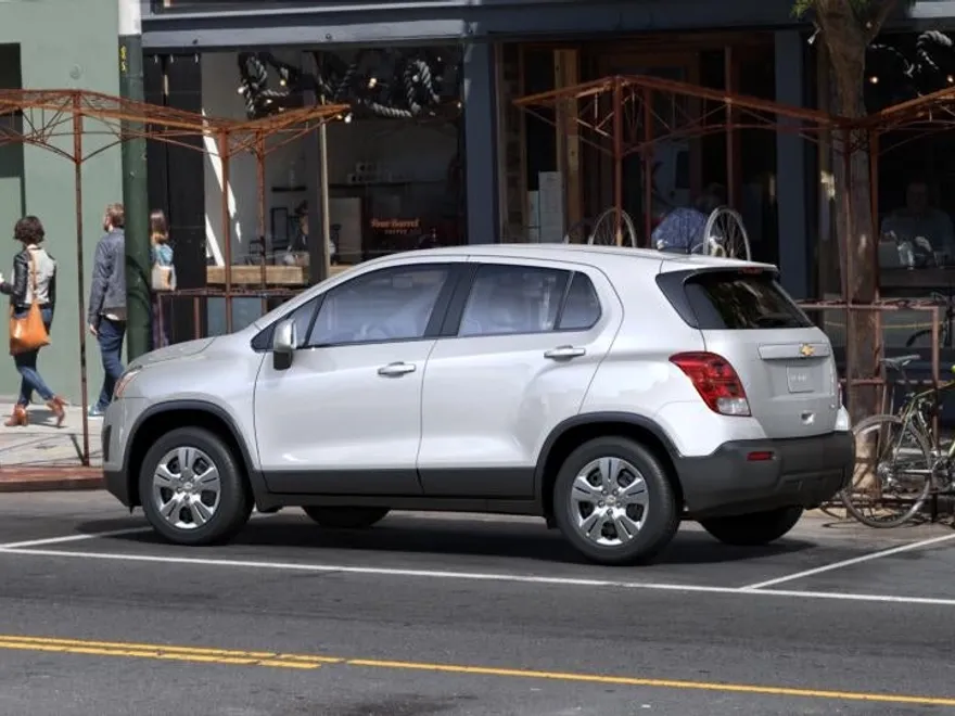 2016 Chevrolet Trax LS photo 1