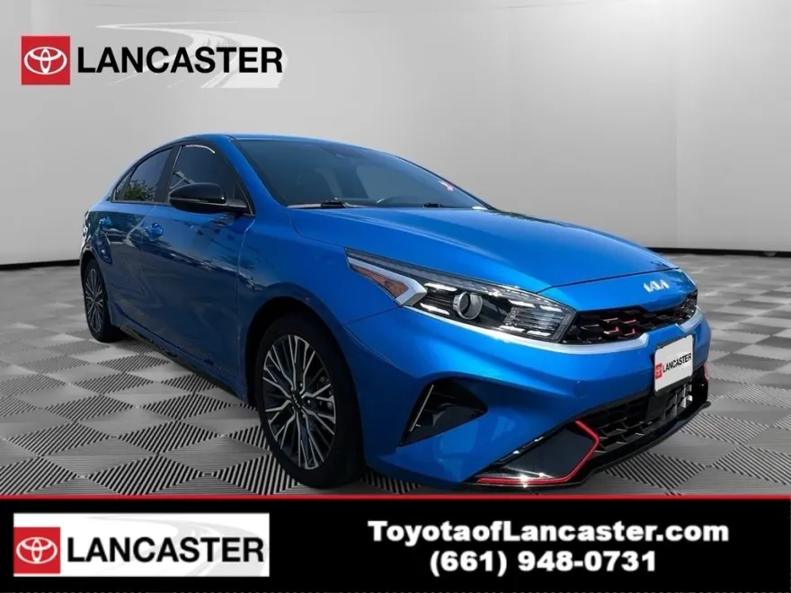 2023 Kia Forte GT-Line photo 1