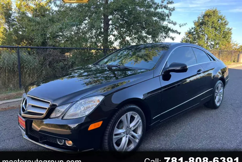 2010 Mercedes Benz E Coupe photo 1