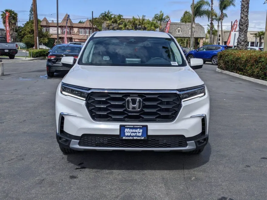 2025 Honda Pilot EX-L photo 1
