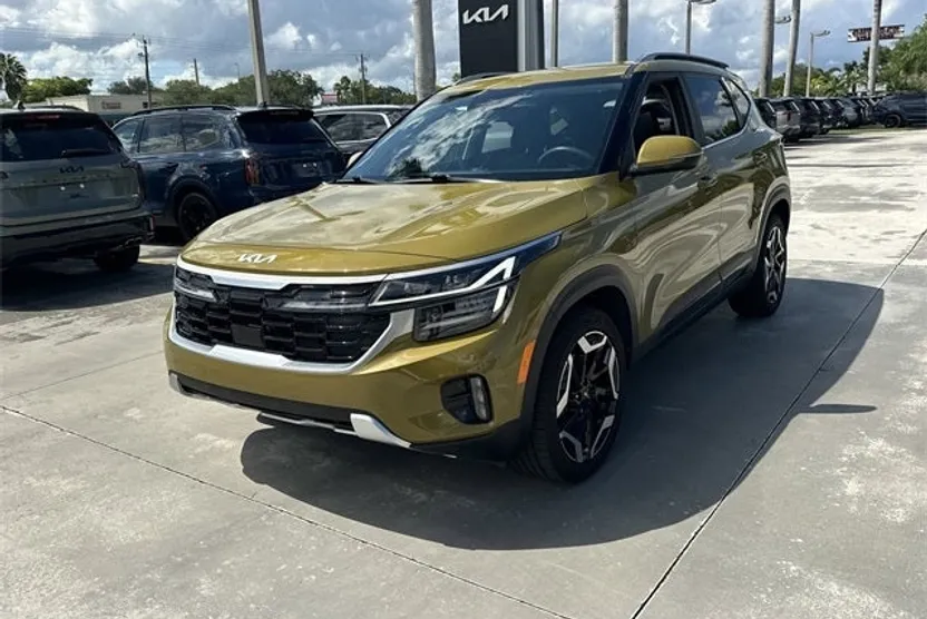 2024 Kia Seltos SX photo 1