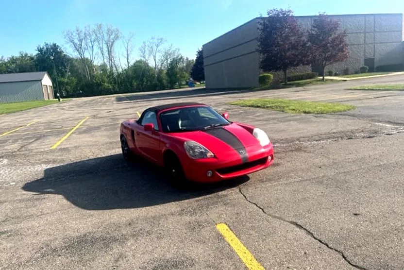 2003 Toyota MR2 Spyder photo 1