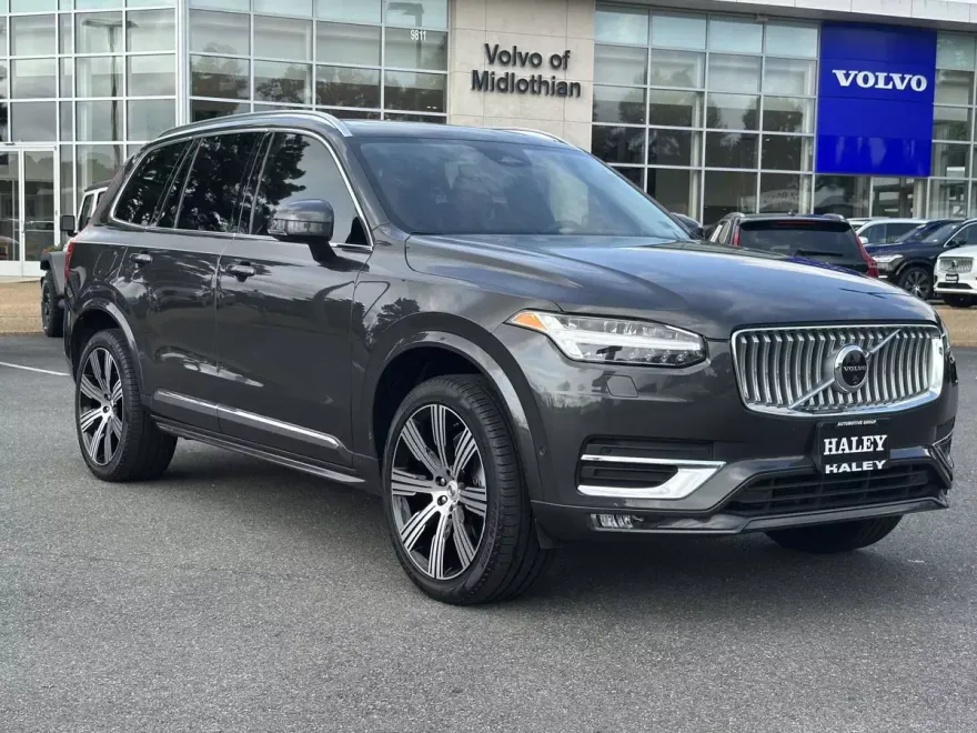 2024 Volvo XC90 B5 AWD Plus photo 1