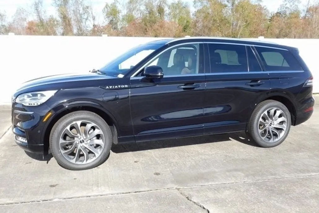 2023 Lincoln Aviator Grand Touring photo 1