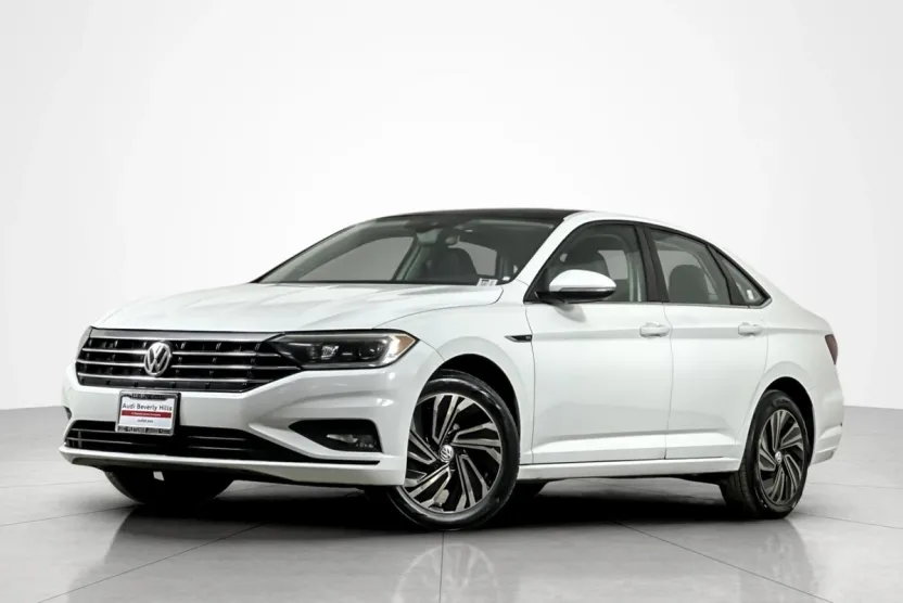 2019 Volkswagen Jetta SEL Premium photo 1