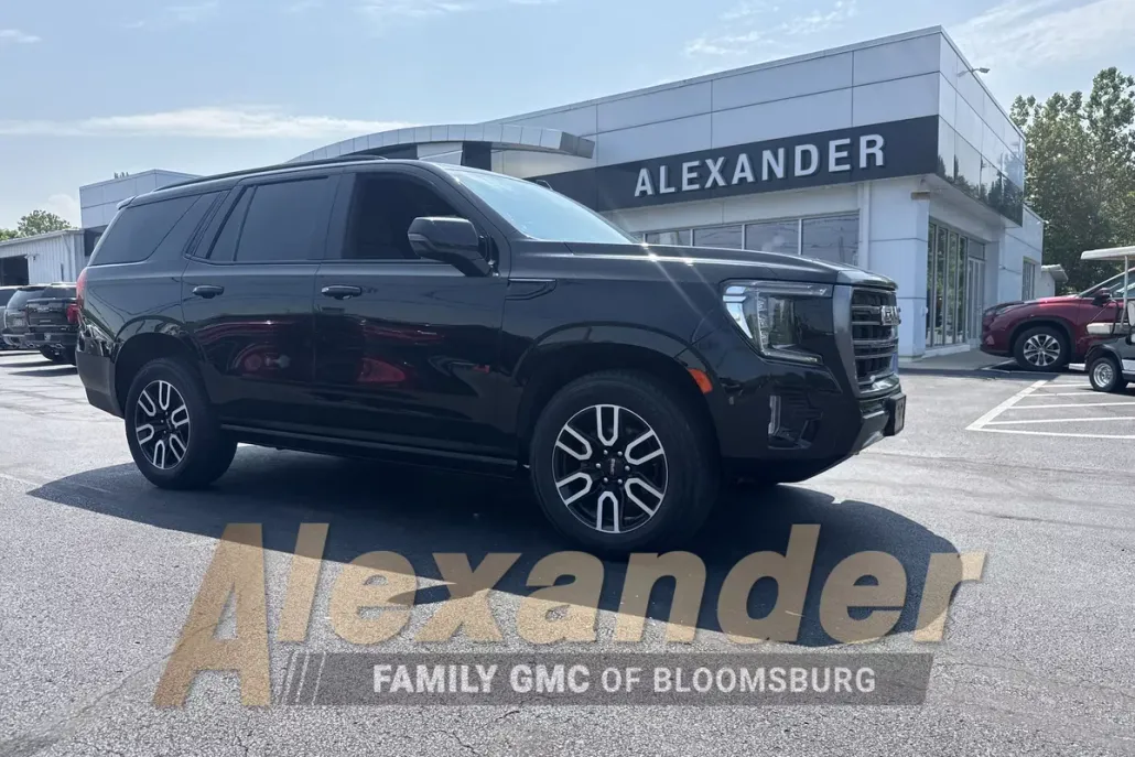 2023 Gmc Yukon AT4 photo 1