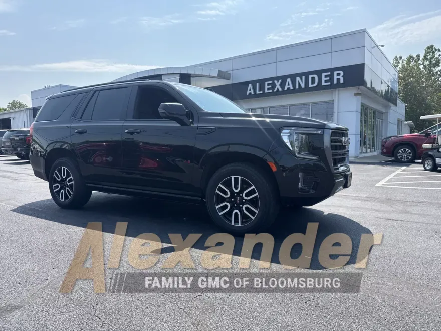 2023 Gmc Yukon AT4 photo 1