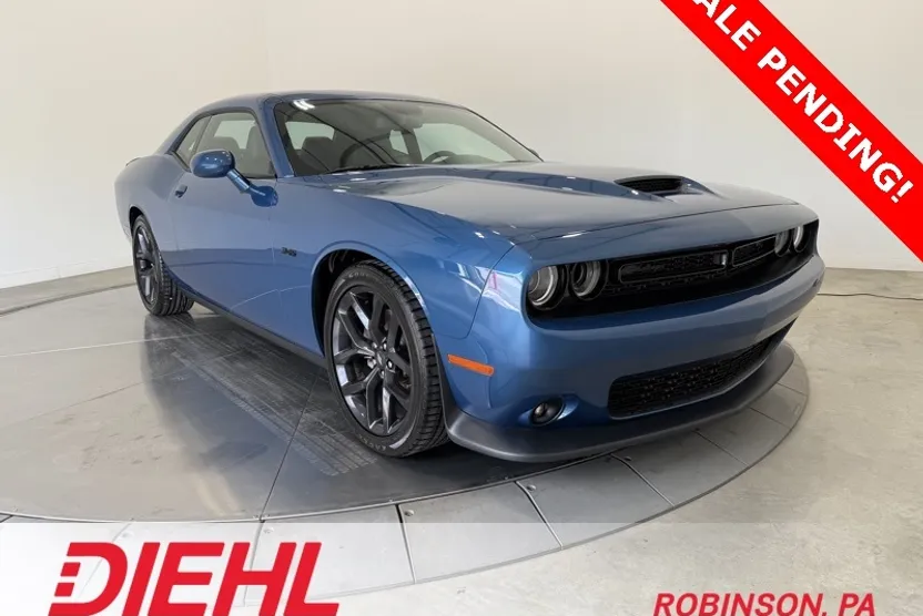 2023 Dodge Challenger R/T Plus photo 1