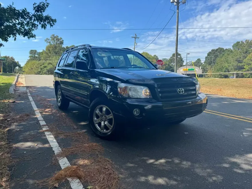 2005 Toyota Highlander photo 1