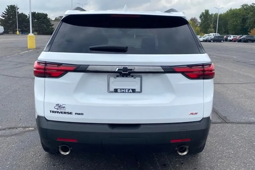 2023 Chevrolet Traverse RS photo 1