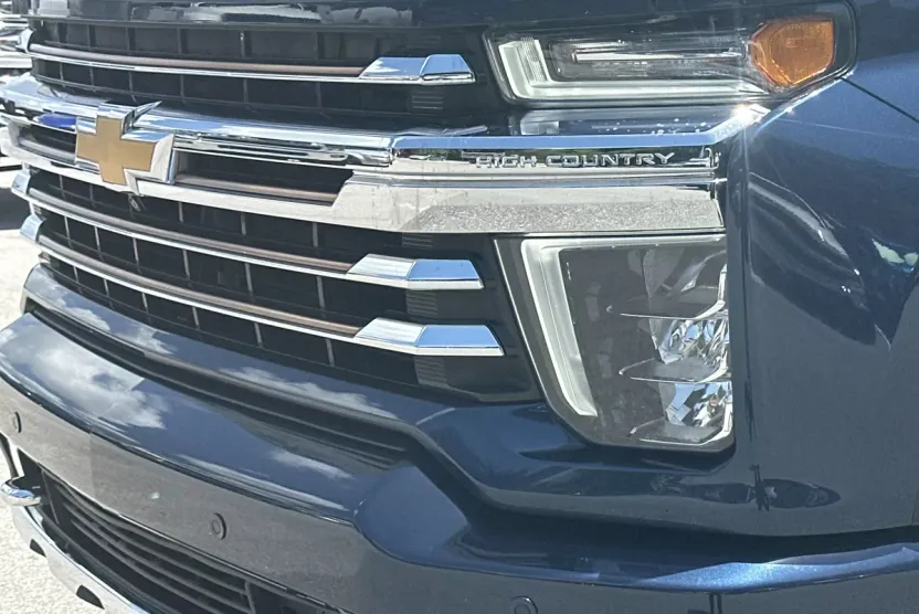 2022 Chevrolet Silverado 2500HD High Country photo 1