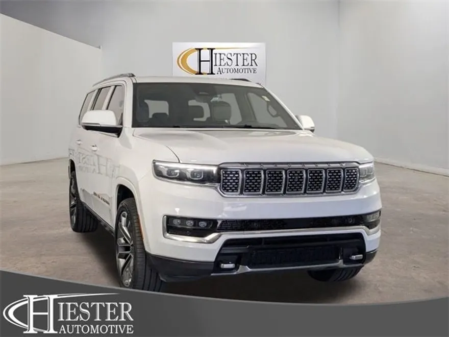 2022 Jeep Grand Wagoneer III photo 1