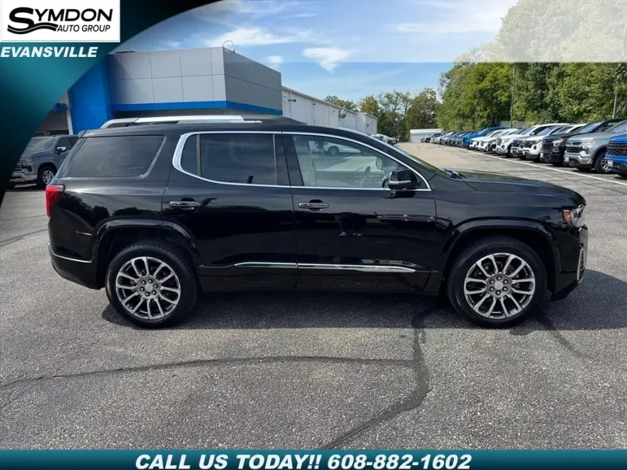 2023 Gmc Acadia Denali photo 1