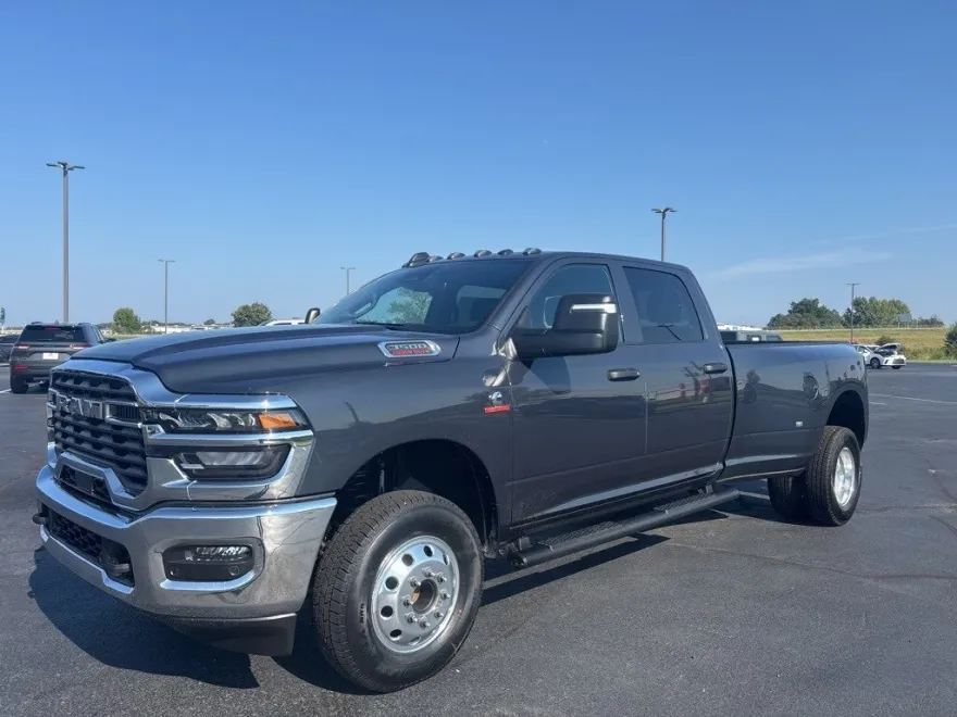 2026 Ram 3500 Tradesman photo 1