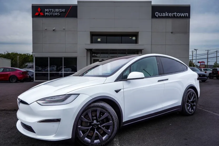 2022 Tesla Model X photo 1