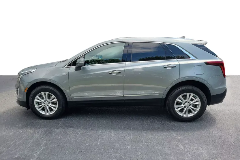 2023 Cadillac XT5 Luxury photo 1