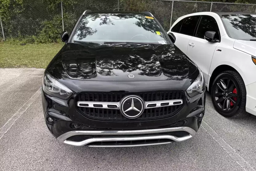 2025 Mercedes Benz GLA 250 photo 1