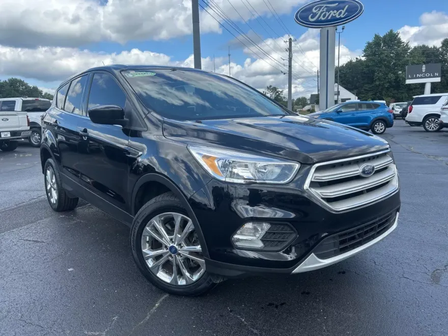 2019 Ford Escape SE photo 1