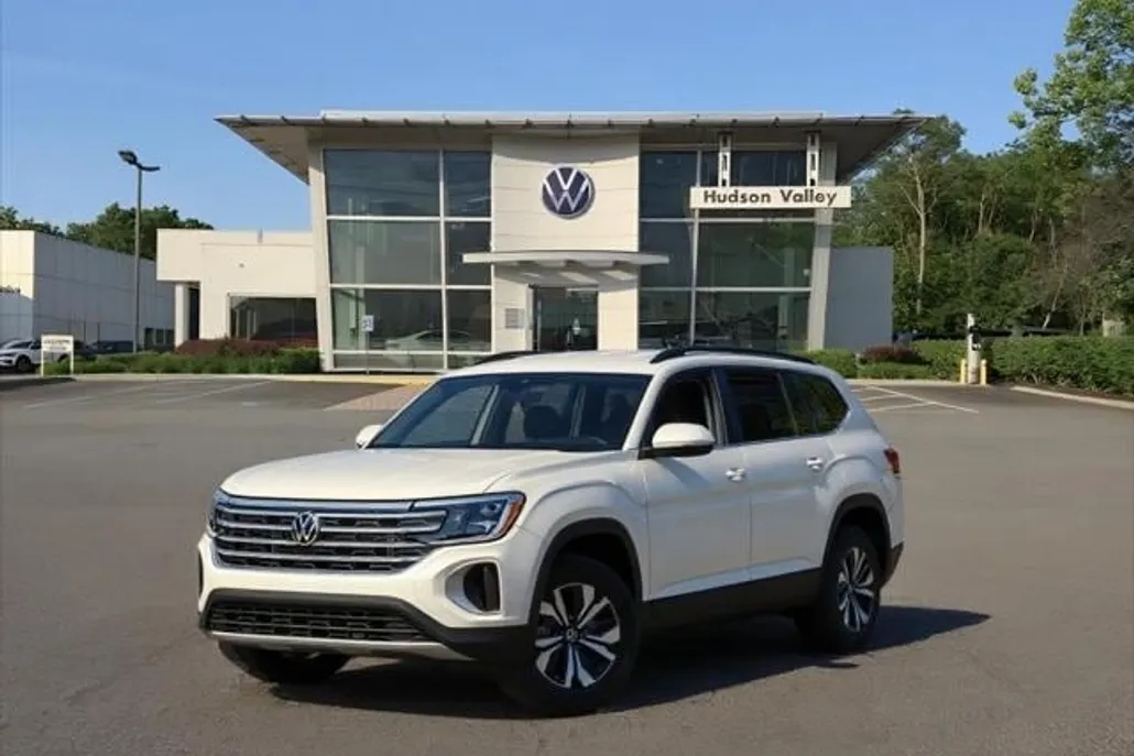 2025 Volkswagen Atlas Peak Edition SE photo 1