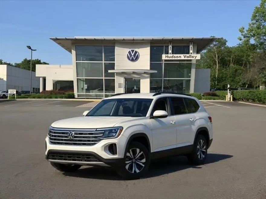 2025 Volkswagen Atlas Peak Edition SE photo 1