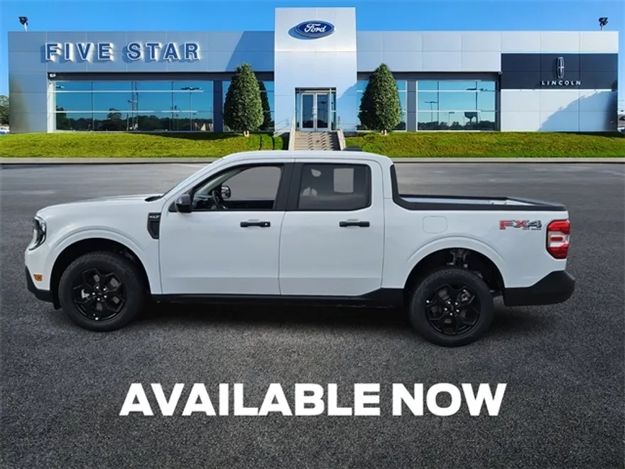 2025 Ford Maverick XLT photo 1