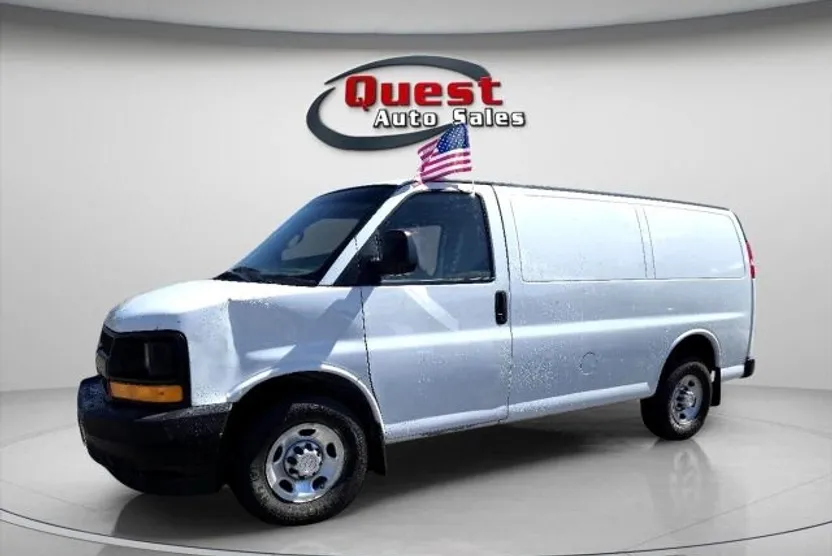 2017 Chevrolet Express 2500 Cargo Van photo 1