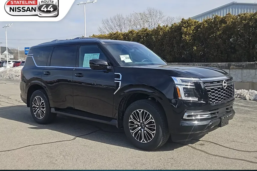 2025 Nissan Armada SL photo 1