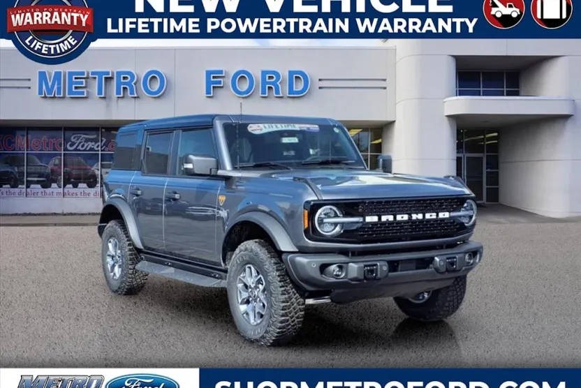 2025 Ford Bronco Badlands photo 1